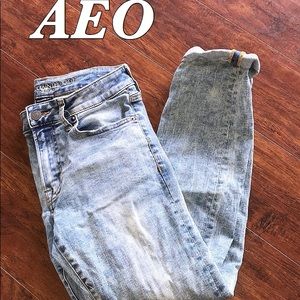 Men’s Slim Straight AEO Jeans
